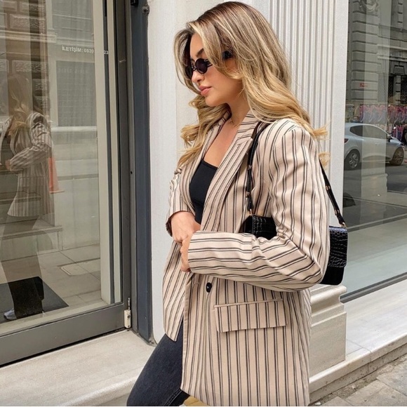 ZARA • NWT Oversized Striped Beige Blazer - Picture 9 of 11